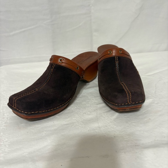 Timberland Shoes - Timberland Comforia brown suede and leather clogs.